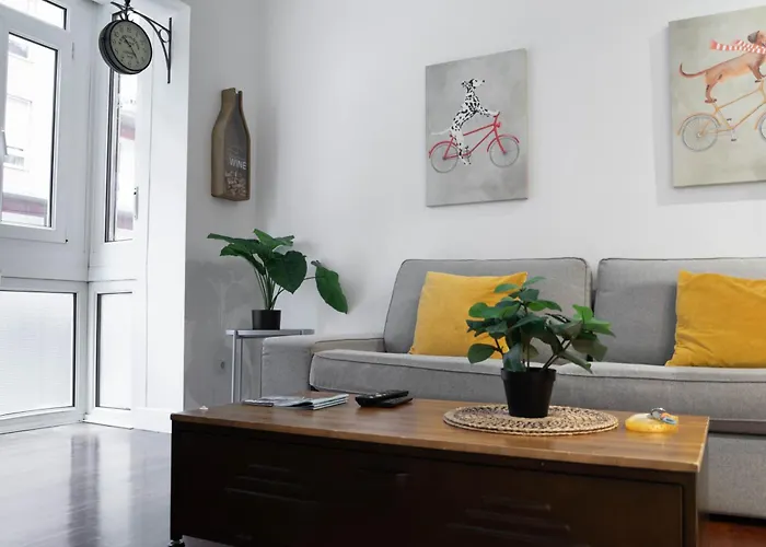 Acogedor Y Familiar Guggenheim Бильбао